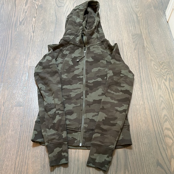 Lulu Lemon Scuba Full-Zip Hoodie- Camo Size 6 NWOT - Picture 4 of 7
